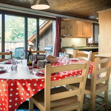 Spacieux Au Centre De Morzine, Proche Telesieges Et Commerces - Fr-1-627-31 Morzine